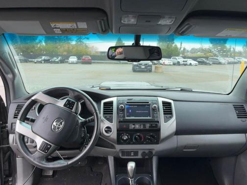 2013 Toyota Tacoma Base