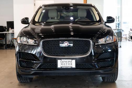 Narvik Black 2019 Jaguar F-PACE 30t Prestige