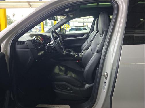 2024 Porsche Cayenne Cayenne