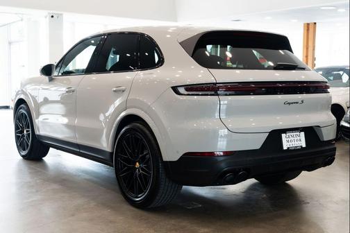 2024 Porsche Cayenne Cayenne