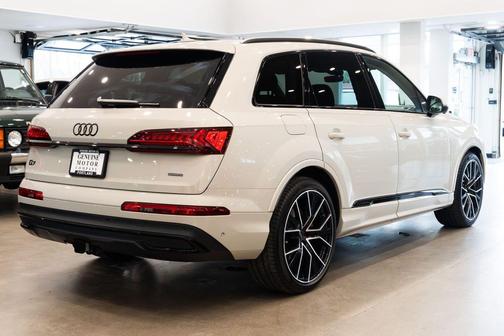 2023 Audi Q7 55 Prestige
