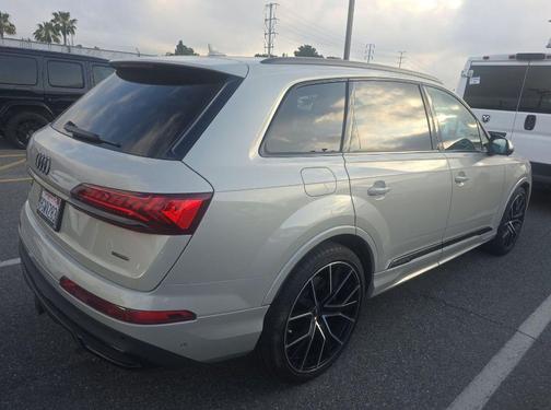 2023 Audi Q7 55 Prestige