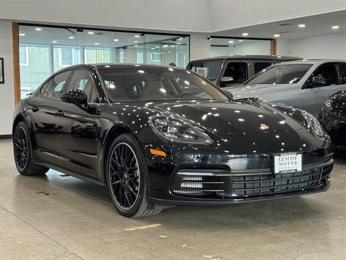 2020 Porsche Panamera 4