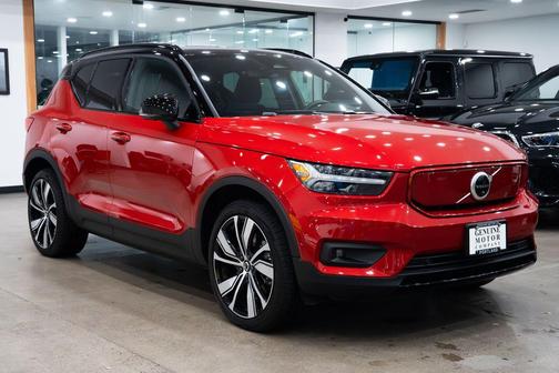 2022 Volvo XC40 Recharge Pure Electric P8 Twin Plus