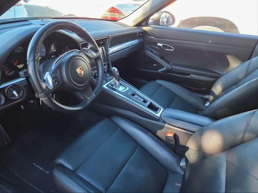 2014 Porsche 911 Carrera 4S
