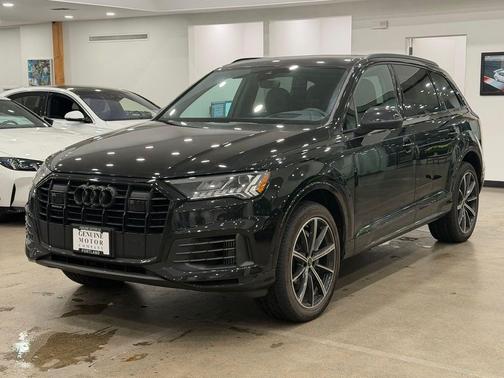 2023 Audi Q7 55 Prestige