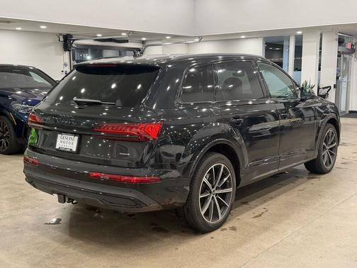 2023 Audi Q7 55 Prestige