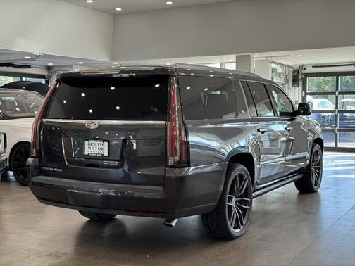 2016 Cadillac Escalade ESV Platinum