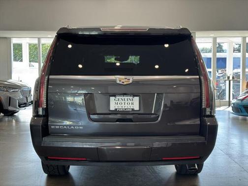 2016 Cadillac Escalade ESV Platinum