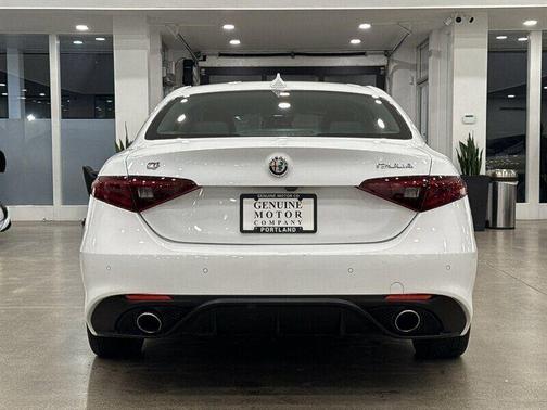 2018 Alfa Romeo Giulia Ti Sport