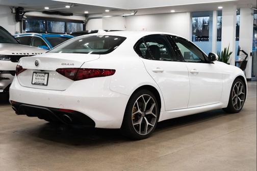 2018 Alfa Romeo Giulia Ti Sport