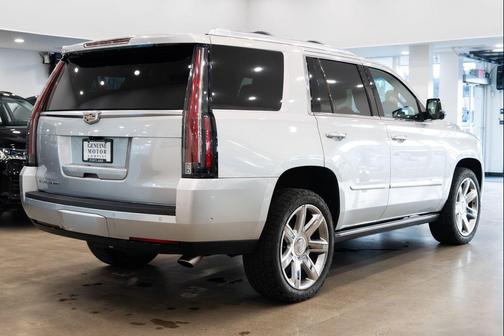 2018 Cadillac Escalade Premium Luxury