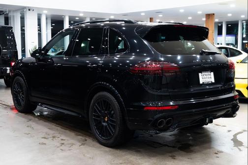 2016 Porsche Cayenne GTS