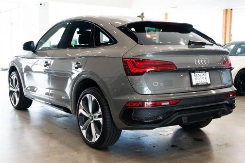 2023 Audi Q5 45 S line Premium Plus