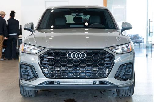 2023 Audi Q5 45 S line Premium Plus