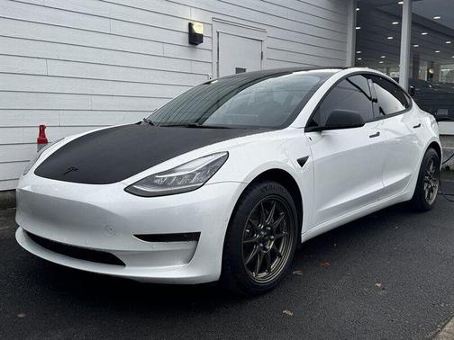 2019 Tesla Model 3 Mid Range