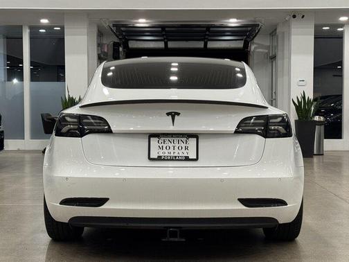 2019 Tesla Model 3 Mid Range