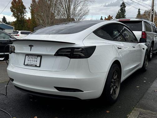 2019 Tesla Model 3 Mid Range