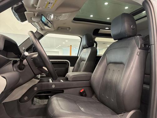 2021 Land Rover Defender 90 S