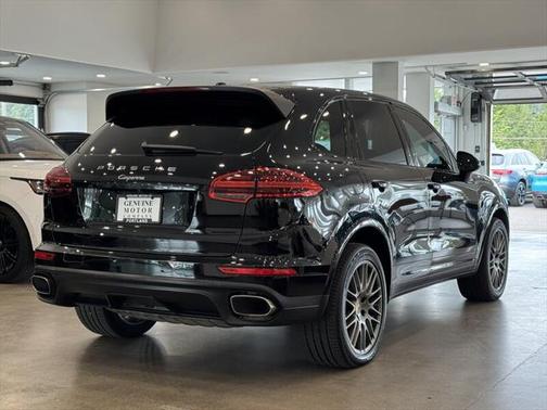 2017 Porsche Cayenne Platinum Edition