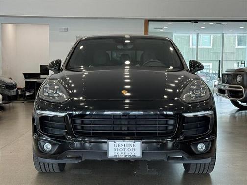 2017 Porsche Cayenne Platinum Edition
