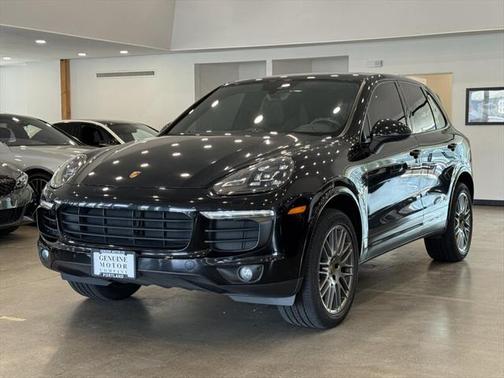 2017 Porsche Cayenne Platinum Edition