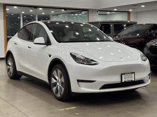 2023 Tesla Model Y Long Range Dual Motor All-Wheel Drive