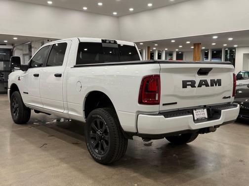 2025 RAM 2500 Big Horn Crew Cab 4x4 6'4' Box