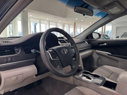 2012 Toyota Camry Hybrid LE