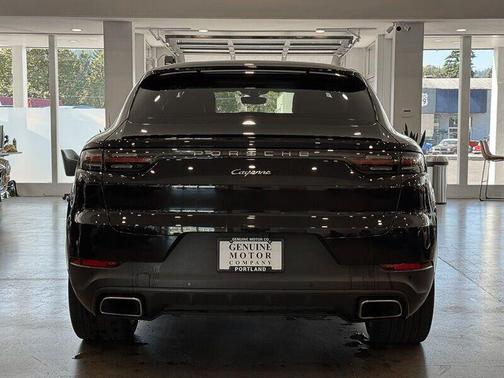 2021 Porsche Cayenne Cayenne
