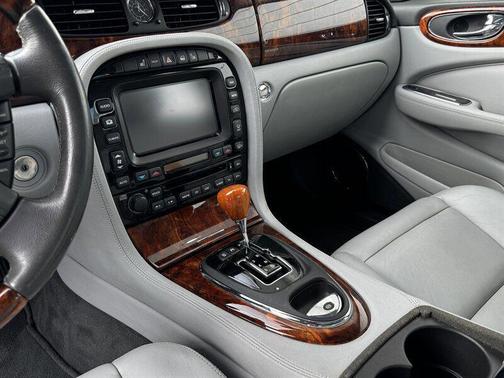 2005 Jaguar XJ XJ8