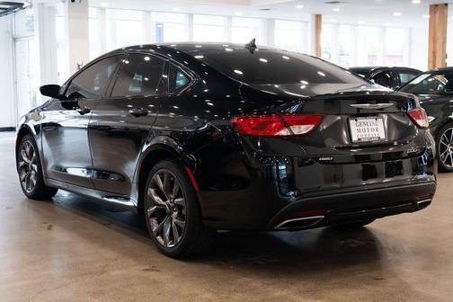 Black Clearcoat 2015 Chrysler 200 S