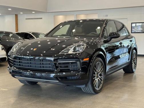 2023 Porsche Cayenne Platinum Edition