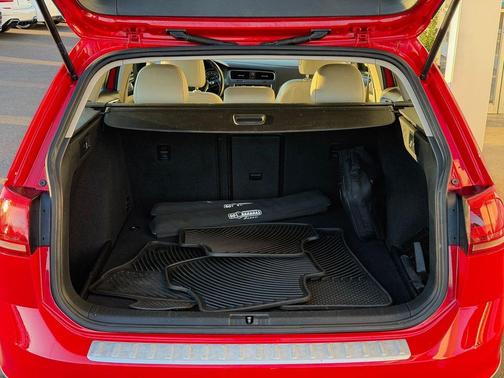 2017 Volkswagen Golf Alltrack TSI S