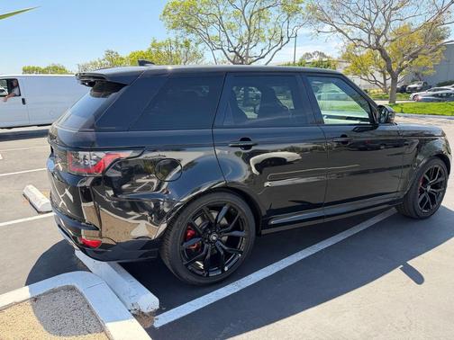 Santorini Black Metallic 2020 Land Rover Range Rover Sport SVR