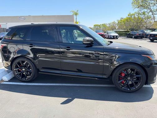 Santorini Black Metallic 2020 Land Rover Range Rover Sport SVR