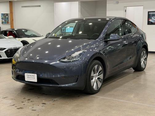 2023 Tesla Model Y Long Range Dual Motor All-Wheel Drive