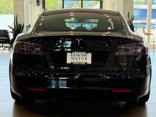 2021 Tesla Model S Plaid