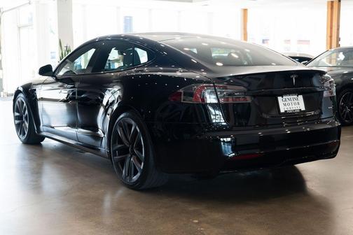 2021 Tesla Model S Plaid