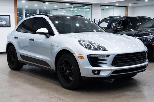 2017 Porsche Macan Base