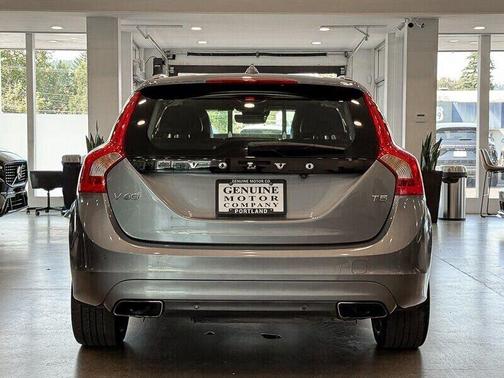 2016 Volvo V60 T5 Drive-E Premier