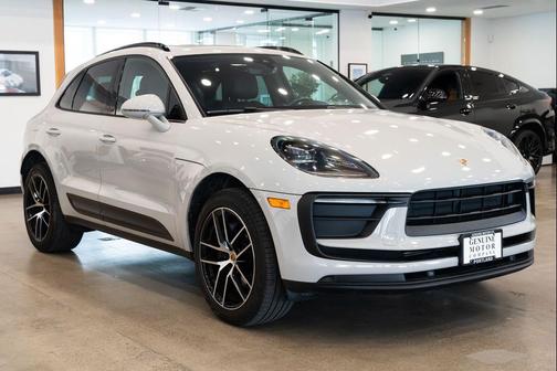 2022 Porsche Macan Macan S