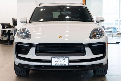 2022 Porsche Macan Macan S