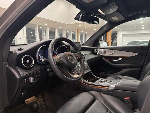 2019 Mercedes-Benz GLC 300 4MATIC