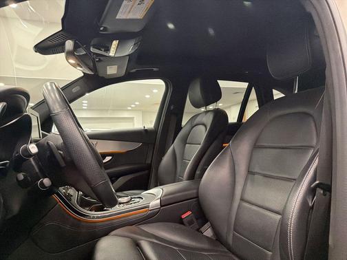 2019 Mercedes-Benz GLC 300 4MATIC