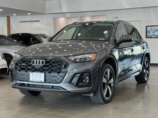 2022 Audi Q5 45 S line Prestige