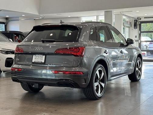 2022 Audi Q5 45 S line Prestige
