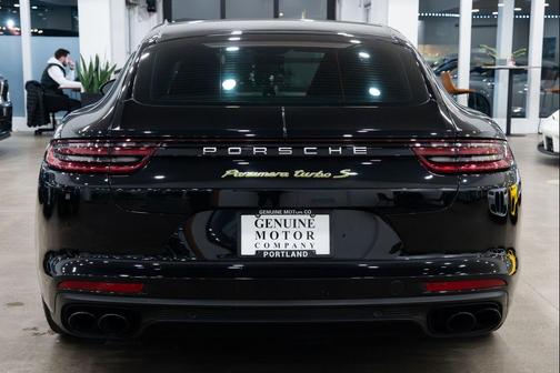 2019 Porsche Panamera Turbo S