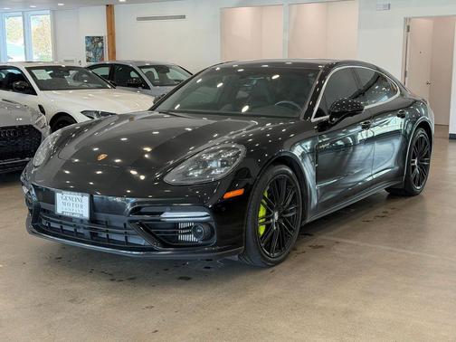 2019 Porsche Panamera Turbo S