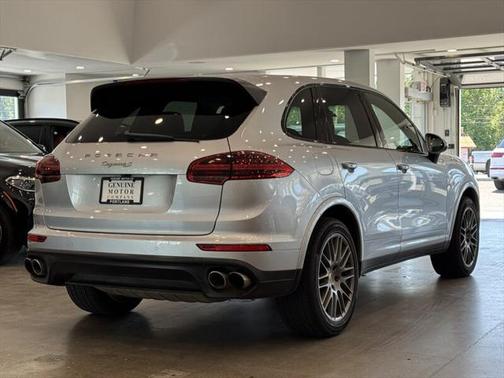 2017 Porsche Cayenne E-Hybrid S